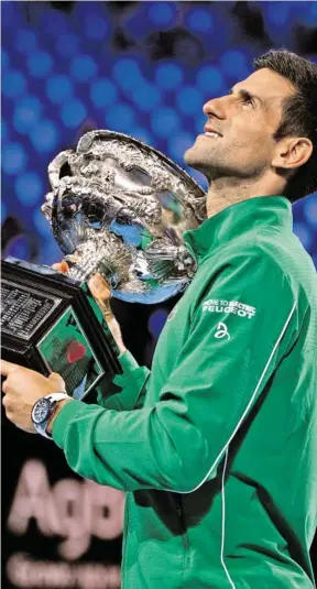  ?? BILD: SN/AP ?? Novak Djokovic, Melbourne-Sieger
Novak Djokovic holte seine 17. Grand-Slam-Trophäe.