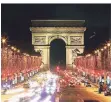  ?? FOTO: AP ?? Festlich trotz Lockdown: die ChampsElys­ées in Paris.