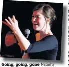  ??  ?? Going, going, gone Natasha Raskin Sharp hosted the auction