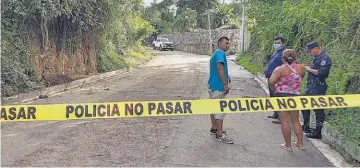  ?? ?? Escena. Según la PNC, el occiso era traficante de personas. Regresaba de visitar unos terrenos