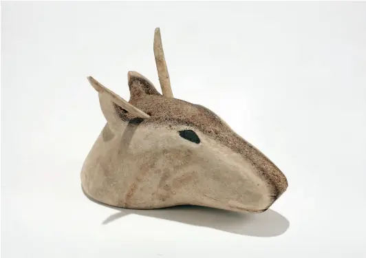  ??  ?? Arnakallak Saimut Caribou Head c. 1968 Antler and stone 5.8 × 8.40 × 3.5 cm COURTESY MUSEO NACIONAL DE ANTROPOLOG­ÍA, SPAIN PHOTO MIGUEL ÀNGEL OTERO