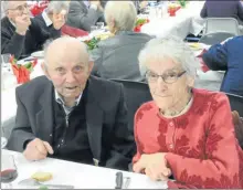  ??  ?? Paul Sounès (102 ans !), ancien « prisonnier de guerre » toujours présent !