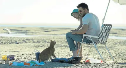  ??  ?? CHILDREN AND ANIMALS: Frank Adler (Chris Evans), niece Mary (McKenna Grace) and an uncredited ginger tom of great character who plays the cat Fred in ’Gifted’