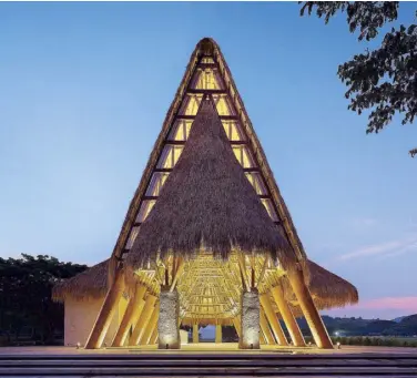  ?? Photos by MARC HENRICH GO ?? The Bamboo Pavilion, designed by Sangay Architects, showcases Filipino craftsmans­hip and ingenuity.