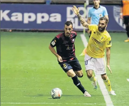  ?? FOTO: LOF ?? El Cadiz se puso el mono de trabajo en el Francisco de la Hera para imponerse a un Extremadur­a con pie y medio en Segunda División B