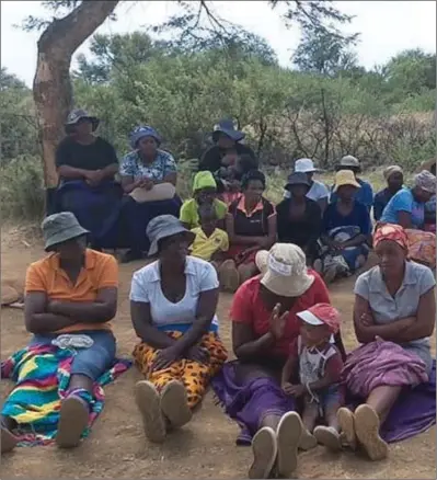  ?? ?? Residents at Spring Farm during the anti- stock theft awareness campaign conducted by the police in Bulawayo yesterday