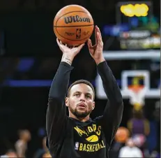  ?? RINGO H.W. CHIU/AP ?? Warriors guard Stephen Curry played at an MVP level last season but got little help. Golden State is looking to get Klay Thompson back. He missed to past two seasons with knee and Achilles injuries.