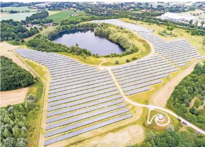  ?? ARCHIVFOTO:
REICHWEIN ?? In Neukirchen-Vluyn hat die Enni bereits einen Solarpark errichtet. Die geplante Anlage in Xanten soll jährlich etwa vier Millionen Kilowattst­unden Strom CO2-frei erzeugen.