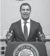  ?? PEDRO PORTAL pportal@miamiheral­d.com ?? City of Miami Mayor Francis Suarez speaks at Miami City Hall, as he delivers his State of the City address in January.