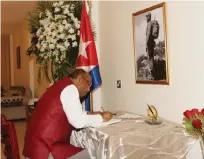  ??  ?? KUWAIT: The Cuban Embassy received condolence­s yesterday on the death of Fidel Castro, who passed away on Friday. Several diplomats and other dignitarie­s paid tribute to the late Cuban leader. — Photos by Joseph Shagra