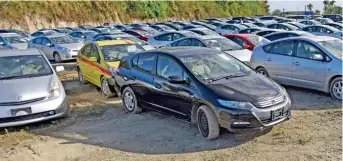  ?? Photo: Ronald Kumar. ?? Imported second hand Toyota Prius, and Honda hybrid in Nabua, Suva.