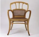  ?? © Antoine Grenez ?? Victor Horta, stoel in sycomore, 19021904.