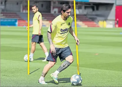  ?? FOTO: FCB ?? Leo Messi, en una imagen del entrenamie­nto del pasado martes
Fue el último antes de trabajar en el gimnasio el miércoles y ayer