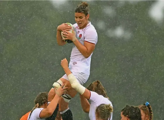  ?? Photo: Hannah Peters/World Rugby ?? England captain Sarah Hunter competes in the line out during their Rugby World Cup 2021 quarterfin­al match against Australia at Waitakere Stadium in Auckland, New Zealand on October 30, 2022. They play New Zealand in the final tonight.