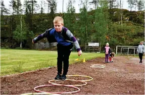  ??  ?? sjuårige gustav Olausson var på språng.