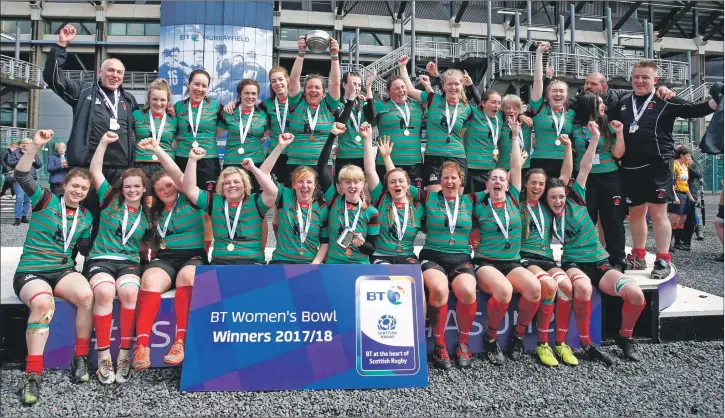  ?? Photograph­s: Stephen Lawson ?? Oban Lorne Ladies celebrate winning the National Bowl final at Murrayfiel­d.