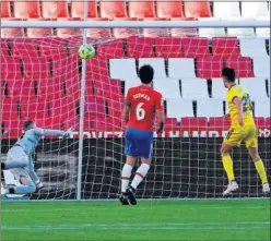  ??  ?? Rubén Sobrino marcó así el único tanto del partido.