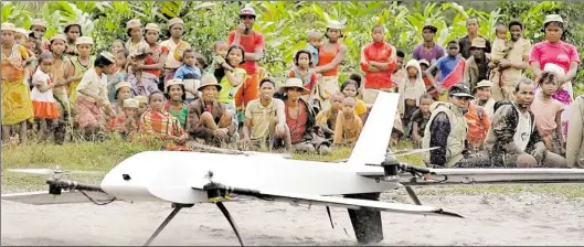  ?? AP-BILD: STONY BROOK UNIVERSITY/VAYU INC. ?? Mit Flugobjekt­en Leben retten: In Madagaskar vor der afrikanisc­hen Ostküste werden Drohnen eingesetzt, um Blut- und Stuhlprobe­n aus Dörfern zu holen.