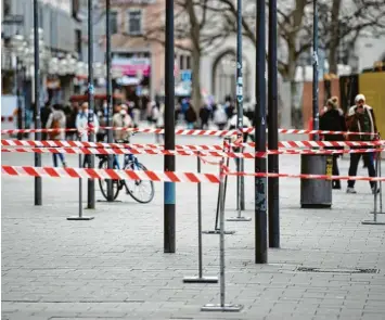  ?? Foto: Sven Hoppe, dpa ?? Die Stadt München hat die Notbremse im Kampf gegen die Corona‰Pandemie bereits gezogen. Die tritt in Kraft, wenn der Schwel‰ lenwert von 100 zum dritten Mal in Folge überschrit­ten wurde.
