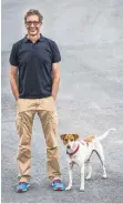  ?? FOTO: VERANSTALT­ER ?? Tom Diesbrock und Hund Jacob.