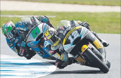  ?? FOTO: AP ?? Victoria de libro en Phillip island de Tom Luthi El suizo se mete en la lucha por el título de Moto2 aunque llega un poco tarde