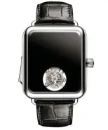  ??  ?? H. Moser & Cie. Swiss Alp Watch
Concept Black. 45.8 x 39.8 mm, platino, manual, repetición de minutos, tourbillon volante.