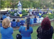  ?? JONATHAN TRESSLER — THE NEWS-HERALD ?? The crowd at the kickoff ceremony for Lakeland Community College’s 50th Anniversar­y week applauds as college President Morris W. Beverage highlights some of the school’s achievemen­ts over the last five decades.