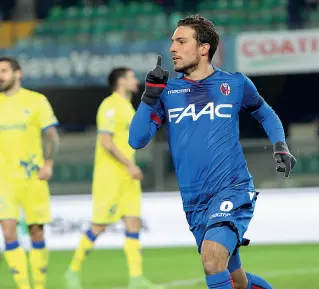  ??  ?? Decisivo Anche il gol di Simone Verdi è stato importante p er il Bologna nella notte di Verona Punzecchia­to da Donadoni, ha l’esterno d’attacco ha brillato meno del collega Mattia Destro