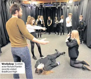  ??  ?? Workshop Scottish actor Richard Rankin recently visited Braidhurst High