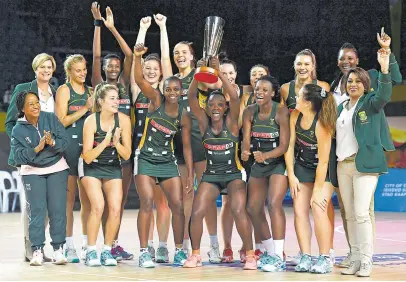  ?? Picture: Gallo Images ?? WE’RE THE CHAMPS. South Africa celebrate after winning the Africa Netball Cup trophy at the Bellville Velodrome in Cape Town, yesterday.
