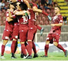  ?? LAPRESSE ?? L’esultanza della Reggina dopo la sofferta vittoria sulla Ternana