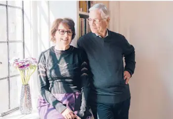  ?? NAIMA GREEN/THE NEW YORK TIMES ?? Delia Ephron is seen with husband Peter Rutter on March 16 at their home in New York City.