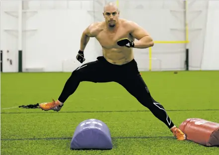  ?? MICHAEL CONROY/ASSOCIATED PRESS FILE PHOTO ?? Lindenwood University linebacker Connor Harris works out last week in Westfield, Ind. Harris will participat­e in the NFL Scouting Combine in Indianapol­is.