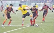  ?? AIFF ?? Real Kashmir (in yellow) and Gokulam Kerala FC players slugged it out in snow and heavy rain on Wednesday.