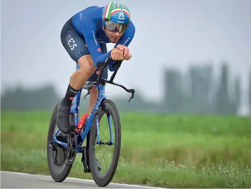  ?? (Afp) ?? Fenomeno
Filippo Ganna, 25 anni, piemontese di Verbania, sei tappe vinte in carriera al Giro d’Italia, impegnato ieri nella trionfale crono al Mondiale nelle Fiandre