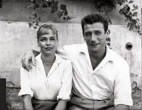  ??  ?? Simone Signoret et Yves Montand, en 1951 et 1975.