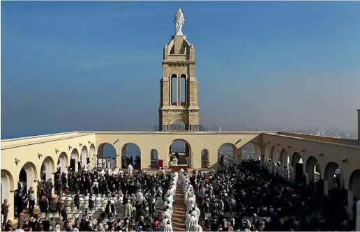  ?? AP ?? Officials, dignitarie­s and religious leaders attend yesterday’s Mass at the Notre Dame de Santa Cruz basilica as part of a beatificat­ion ceremony, in Oran, northweste­rn Algeria.