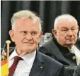  ?? Foto: Klaus Peter Mayr ?? Ex Ministerpr­äsidenten: (v.l.) Erwin Teu fel (Baden Württember­g) und Günther Beckstein (Bayern).