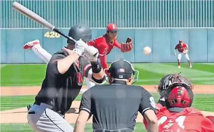  ??  ?? La estrella del beisbol japonés no logra entrar en ritmo; ahora perdió con una novena de la LMB.