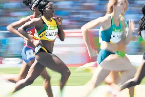  ??  ?? Kenia Sinclair (centre) competes in her heat of the women’s 800m at the 2016 Olympic Games in Rio de Janeiro, Brazil.