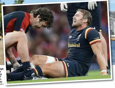  ?? HUW EVANS AGENCY ?? Pain game: Leigh Halfpenny was injured playing against Italy in 2015, but starts for Wales today