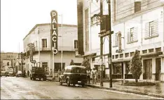  ??  ?? HISTORIA. La calle Victoria es un refrerente de los saltillens­es, por ahí se han cruzado millones de vidas e historias.