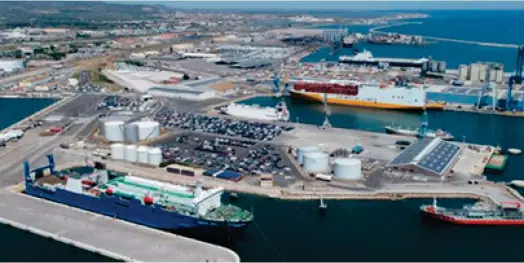  ?? ?? Le port de Sète marche sur trois pieds : le port de commerce, le port de plaisance et le port de pêche. (Crédits : Port de Sète Sud de France)