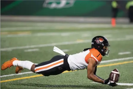  ?? The Canadian Press ?? B.C. Lions wide receiver Lemar Durant catches the ball during second-half CFL action against the Saskatchew­an Roughrider­s in Regina on Friday. B.C. is back in action tonight against the Calgary Stampeders.