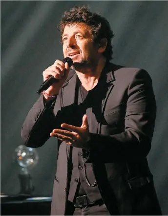  ??  ?? Patrick Bruel a reçu six ovations samedi soir, au Grand Théâtre. Le Journal l’a rencontré après le spectacle, dans sa loge.