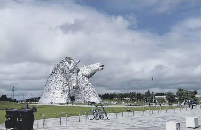  ??  ?? 0 ‘Spring has sprung’,’ says Sheila Hewitt of Corstorphi­ne, who took this picture on a walk from Falkirk Wheel to the Kelpies