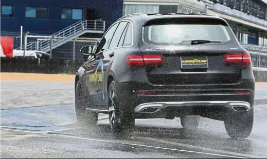  ??  ?? EfficientG­rip Performanc­e SUV tyres being tested for lateral wet grip.
