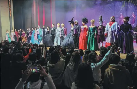  ?? TONG YU / CHINA NEWS SERVICE ?? It is a full house for French musical Mozart-L’opera Rock, consisting of mostly young people, at the Tianjin Theater of Performing Arts in Tianjin in December.