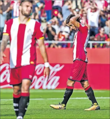  ??  ?? LAMENTO. El Girona acumula dos partidos seguidos sin ver portería, incluso erró un penalti el domingo.