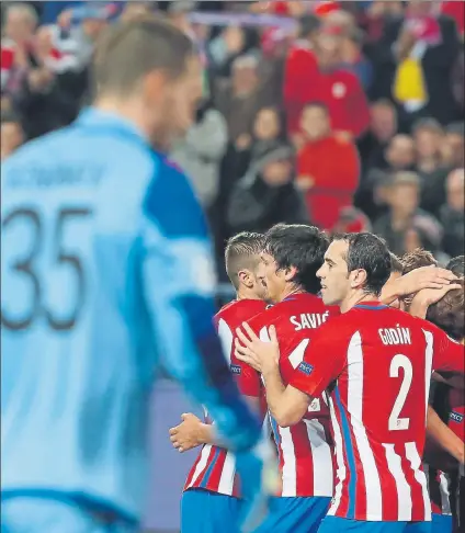  ?? FOTO: EFE ?? El Atlético de Madrid salvó el triunfo en el último suspiro del partido ante el FC Rostov